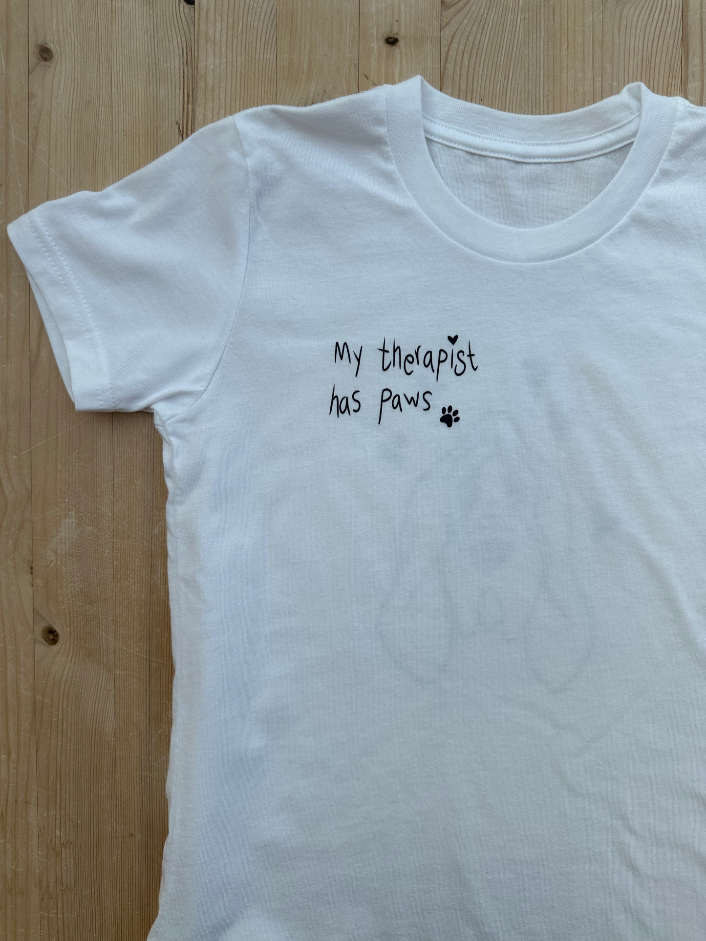 My Therapist Has Paws - Basset Hound - T-shirt